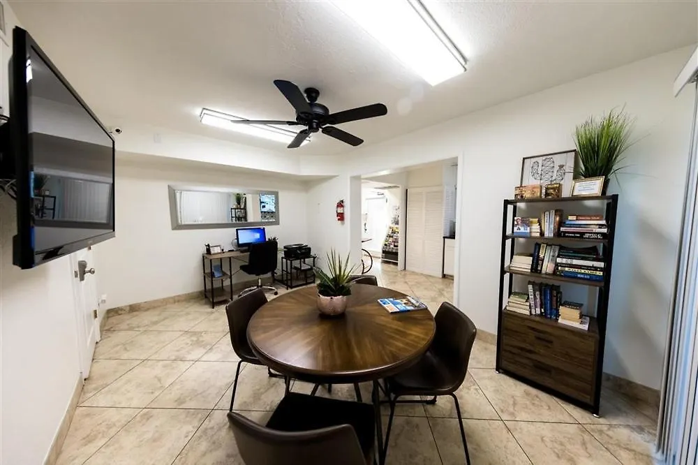 דירה סקוטסדייל 114 Fully Furnished 1Br Suite-Prime Location